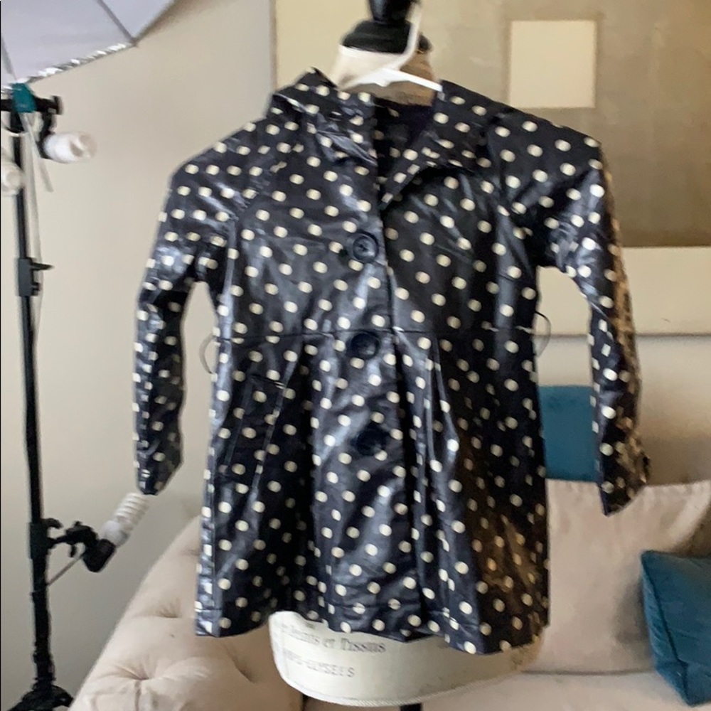 Gap kids Rain coat worn Twice size xs 4-5
